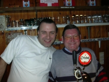 RUDY GYBELS en FRANS in de cafétaria van Radio BENELUX (maart 2004)