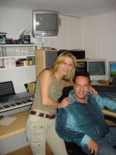 Zangeres Tania op interview bij Radio Diest (mei 2008) Gesprekje met Chris Van Opstal.