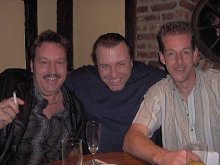 Met Chris Van Opstal, Rudy Gybels & Michel De Groot was Radio Diest aanwezig op het verjaardagsbal van zanger Johnny White (donderdag 9 juni 2005) 